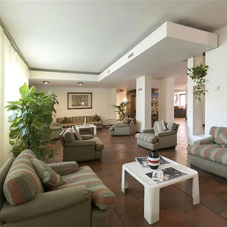 Porta Al Prato 4* Флоренция