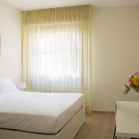 Porta Al Prato Apartahotel Florencia